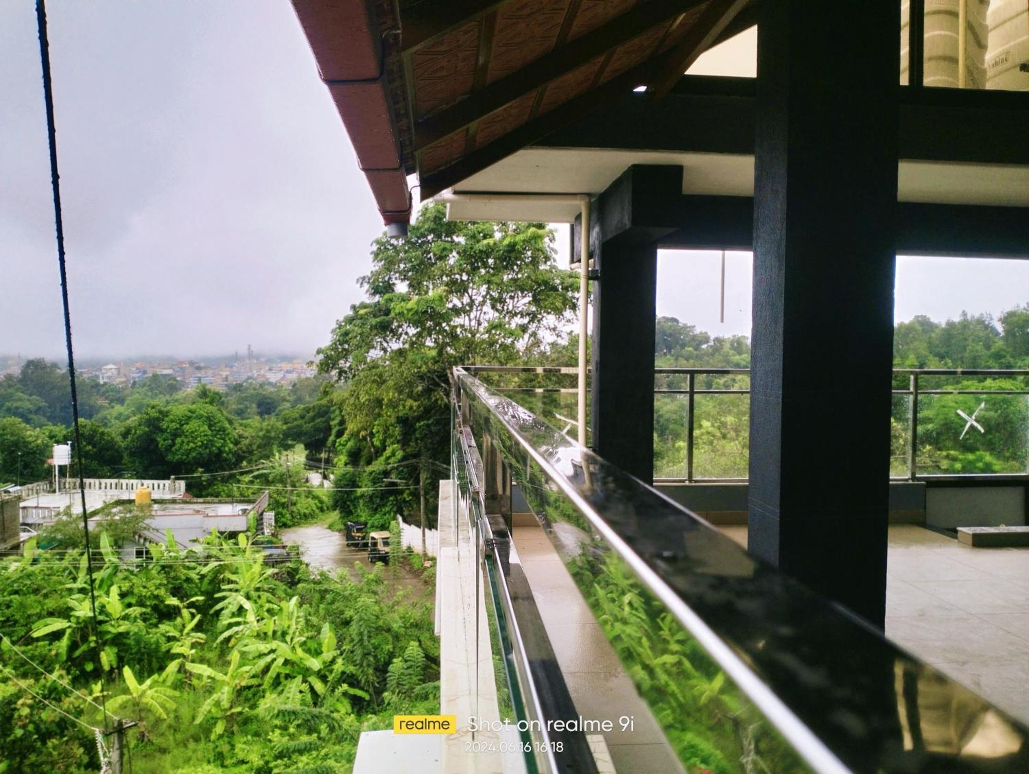 Valley Vista Villa Madikeri Coorg Bagian luar foto