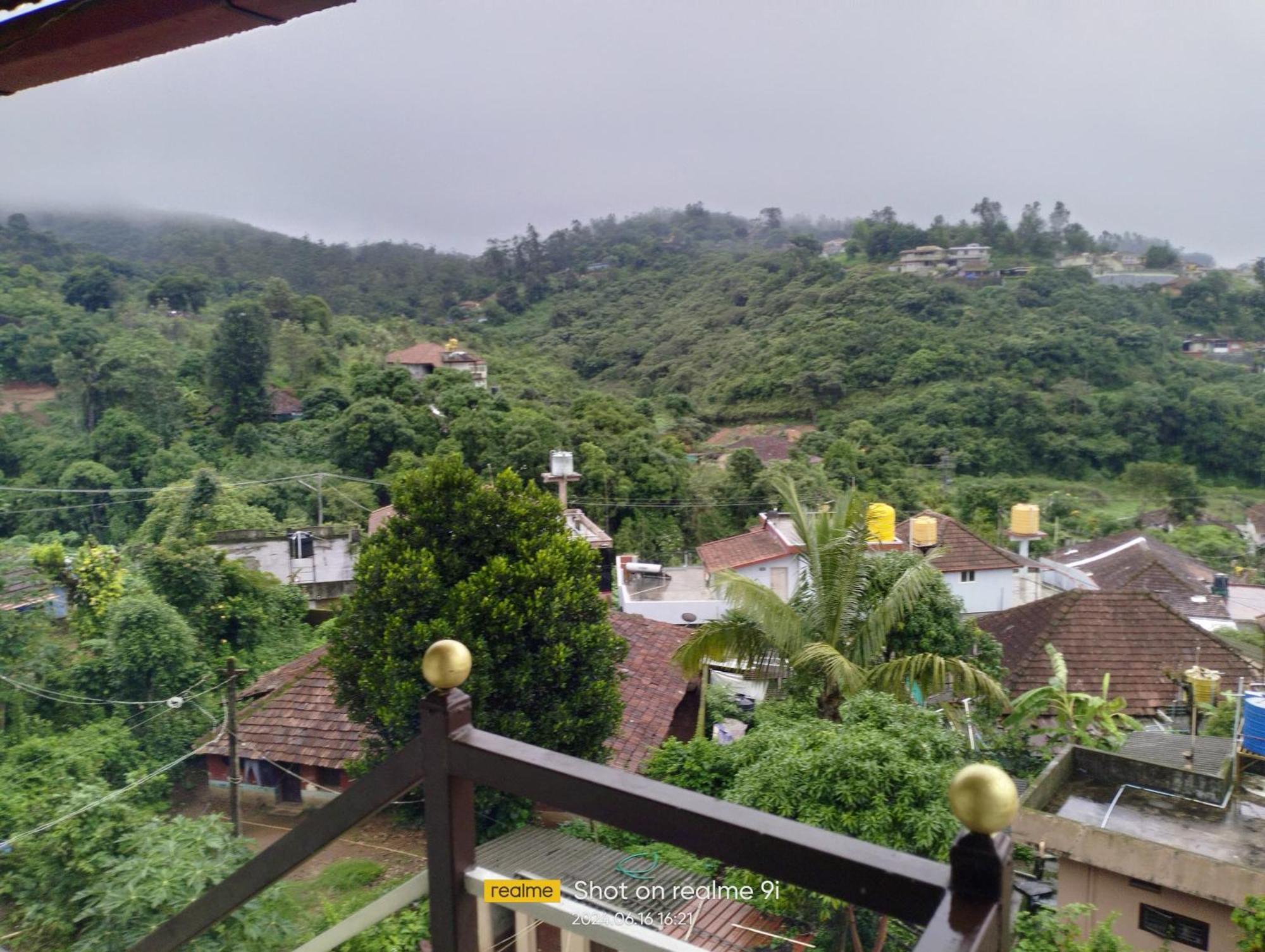 Valley Vista Villa Madikeri Coorg Bagian luar foto